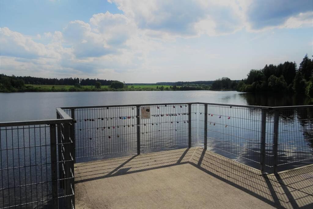 Modernes Apartment Mit Traumhaftem Blick Ins Gruene Braunlingen Екстер'єр фото